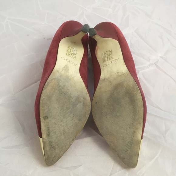 6.5 Aldo Oxblood Gold Captoe Kitten Heels - Picture 4 of 4